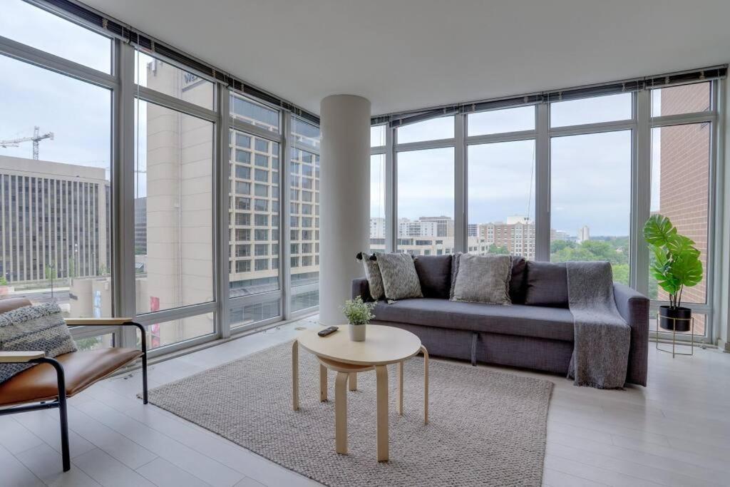 Wonderful 2Br Apartment At Crystal City Arlington Ngoại thất bức ảnh