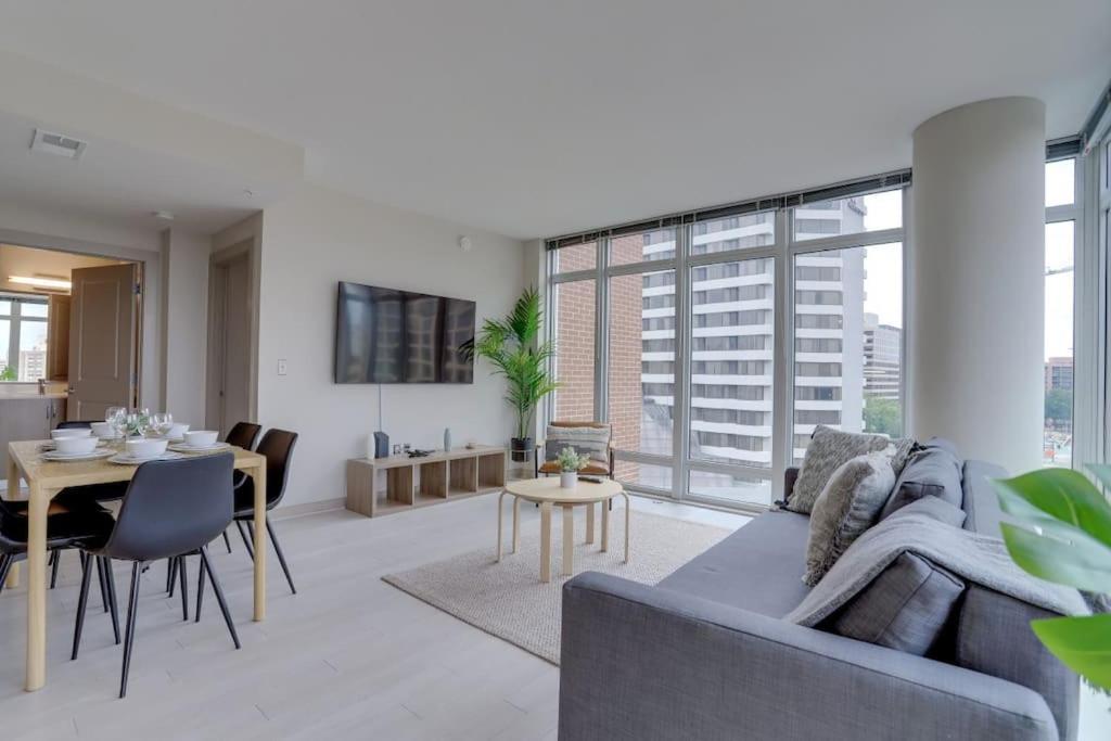 Wonderful 2Br Apartment At Crystal City Arlington Ngoại thất bức ảnh
