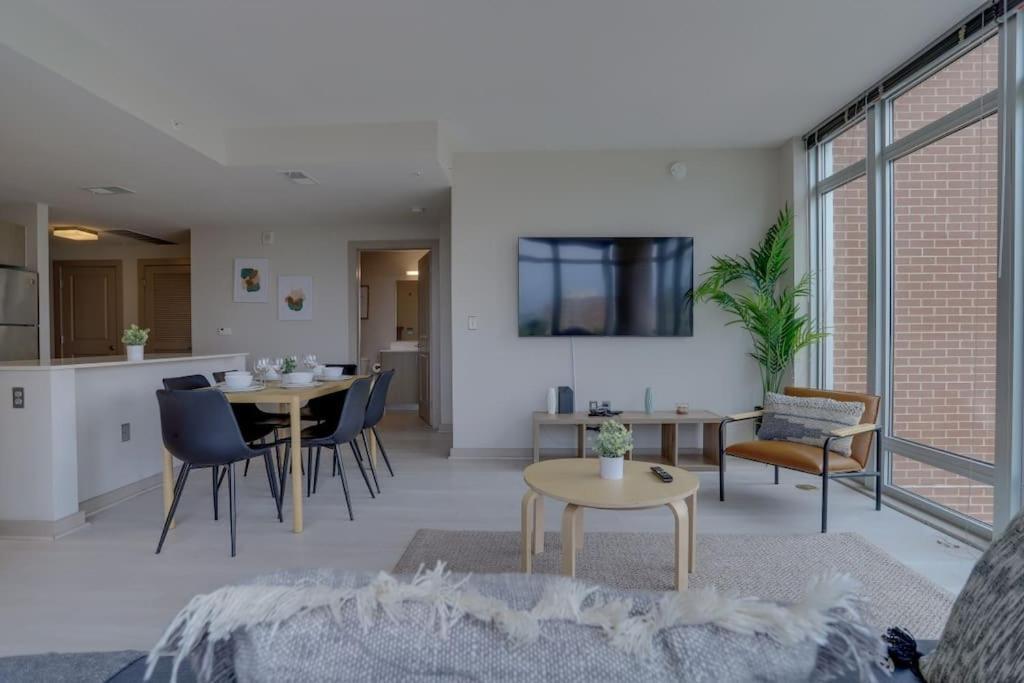 Wonderful 2Br Apartment At Crystal City Arlington Ngoại thất bức ảnh