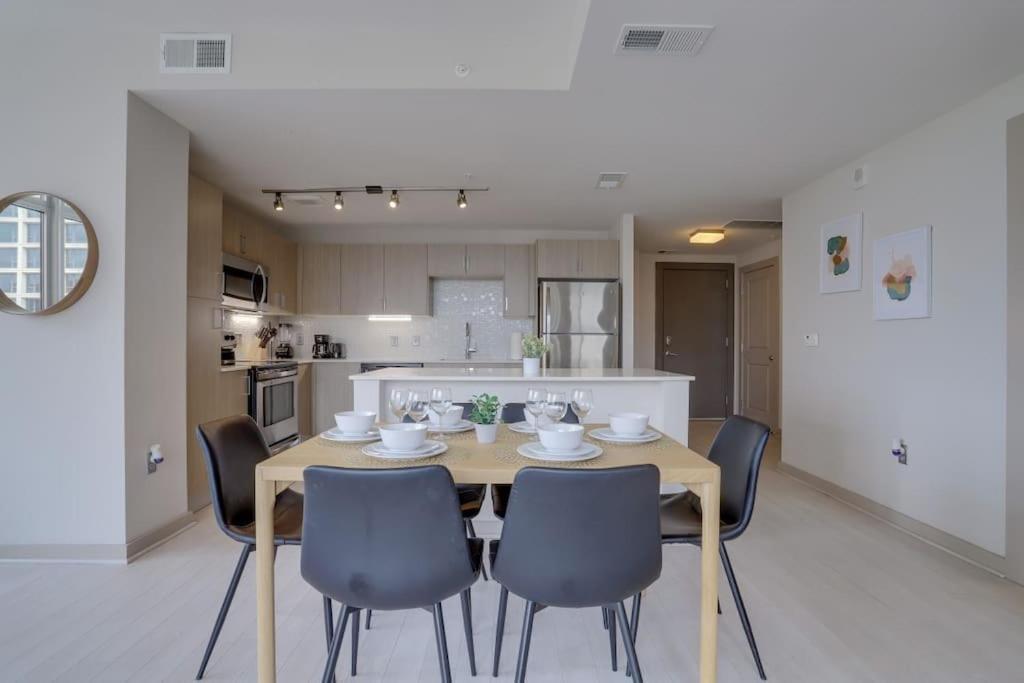 Wonderful 2Br Apartment At Crystal City Arlington Ngoại thất bức ảnh