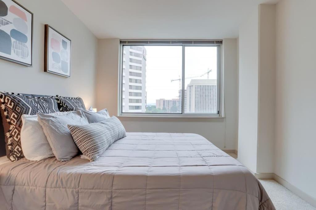 Wonderful 2Br Apartment At Crystal City Arlington Ngoại thất bức ảnh